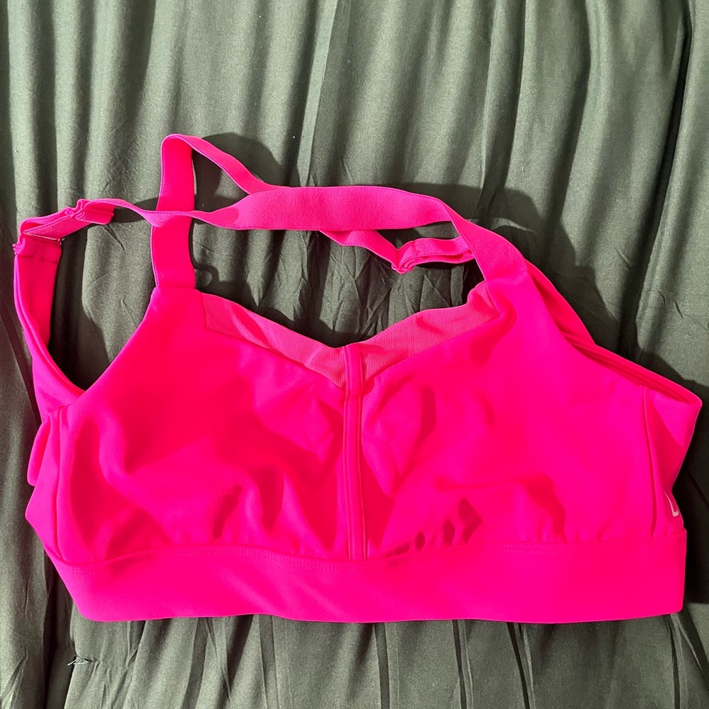 Buffbunny sports bra and joggers pink